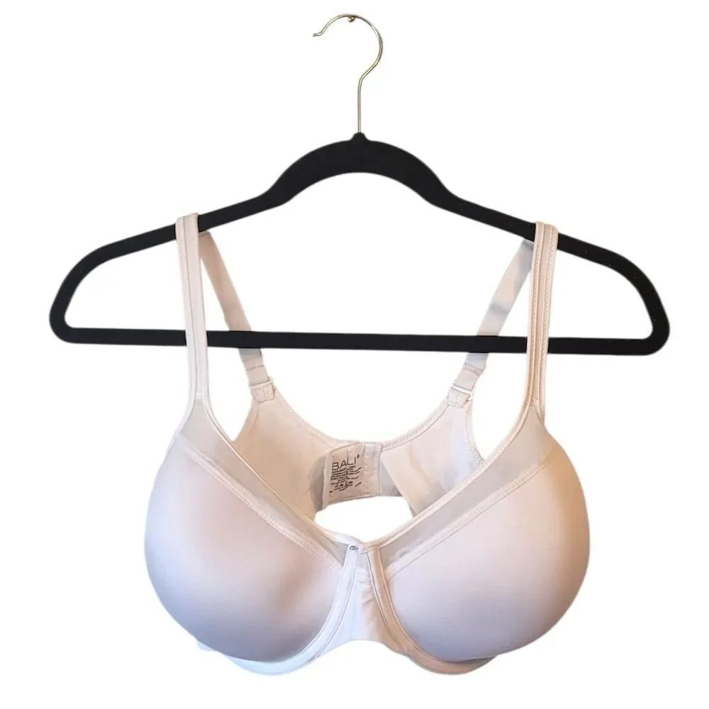 Bali Women's White Casual T-Shirt Bra Size 38D